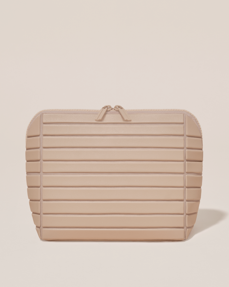 The Medium Bisque Traveler - Joy