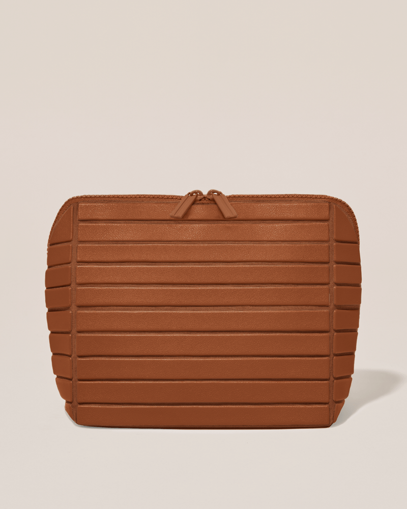 The Medium Vicuna Traveler - Joy