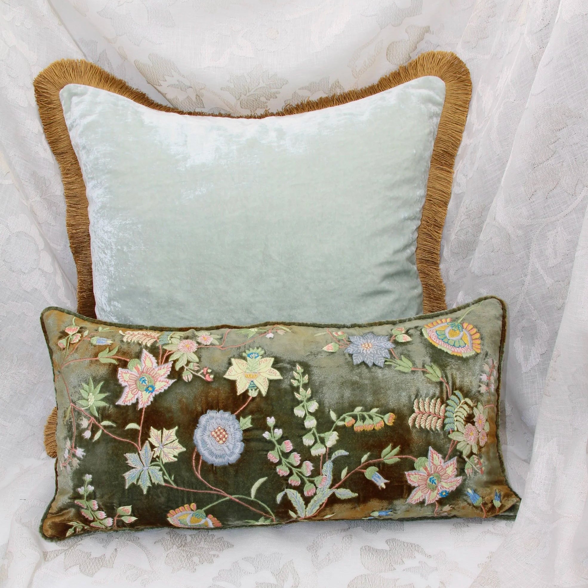 BOTANICA Shaded Mint Cushion - Joy