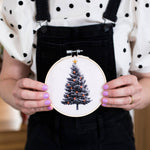 Christmas Tree Embroidery Hoop Kit: Oatmeal - Joy