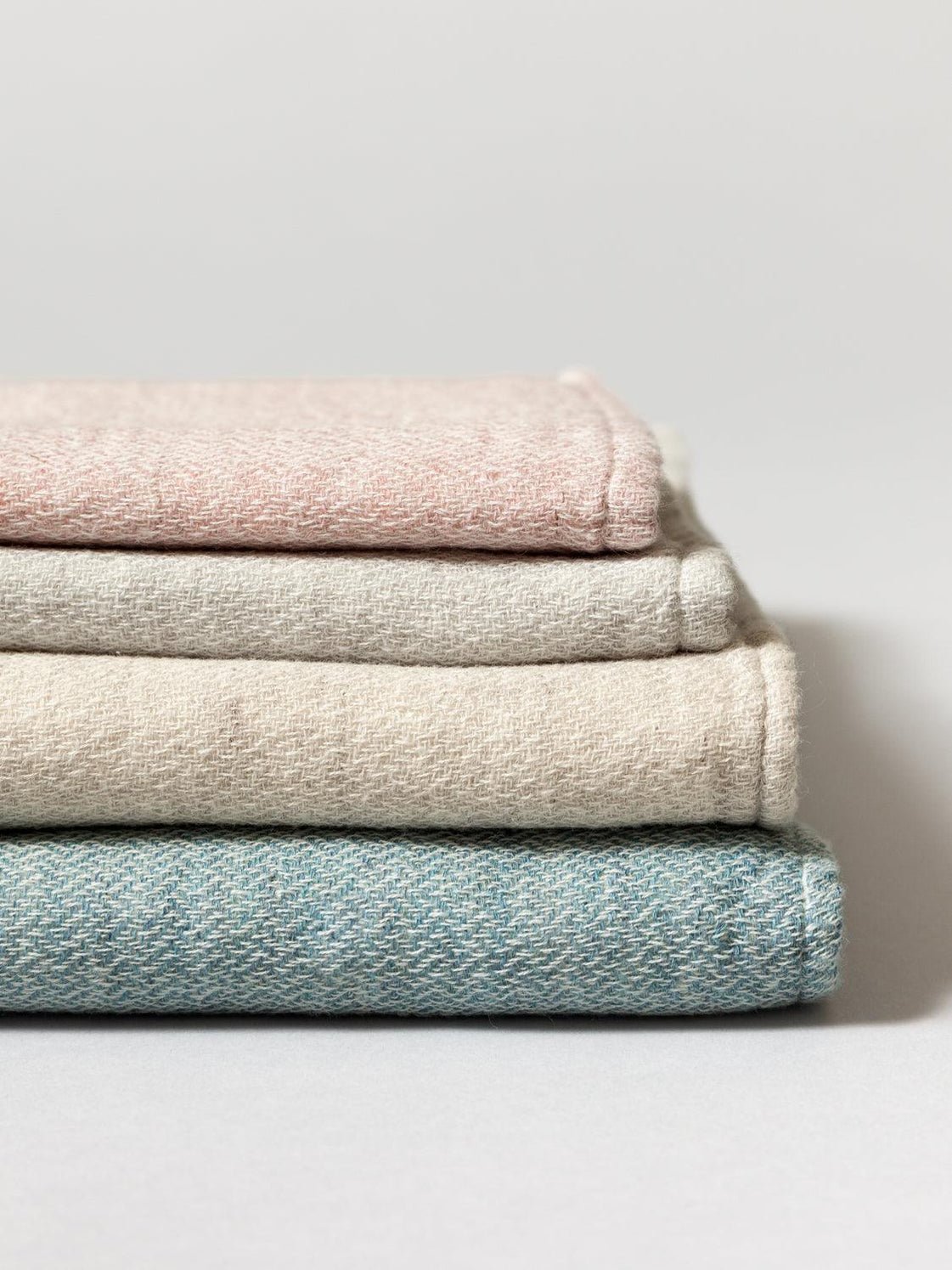 Claire Bath Towel, Smoky Pink - Joy Gift Shoppe