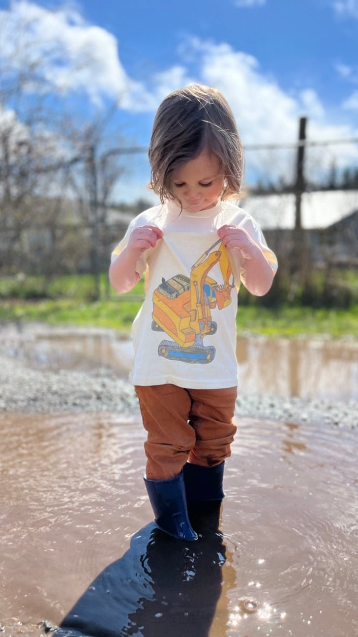 Digger Tee - Joy Gift Shoppe