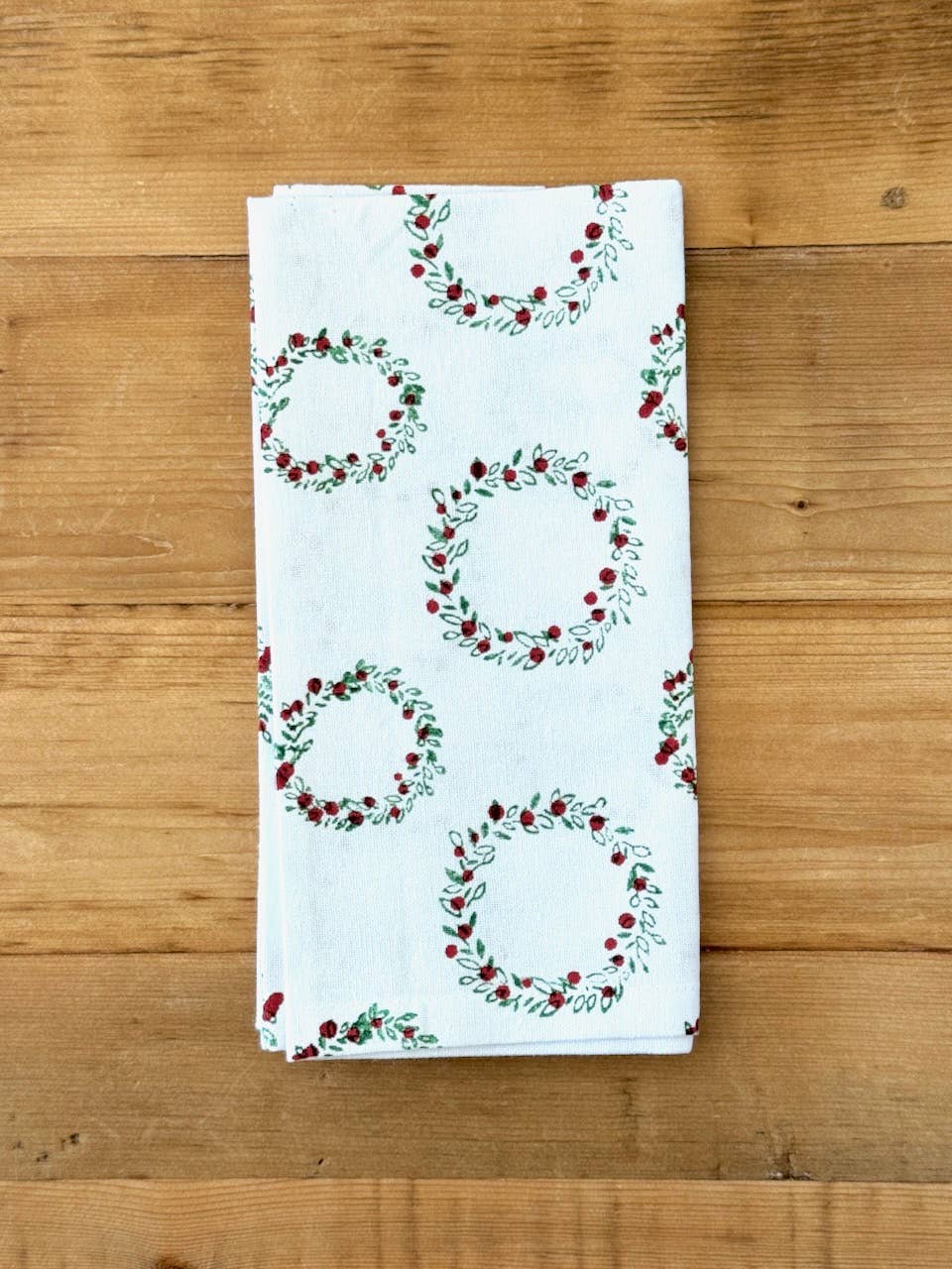 Dinner Napkins (set of 4) - Wreath, Evergreen & Red - Joy