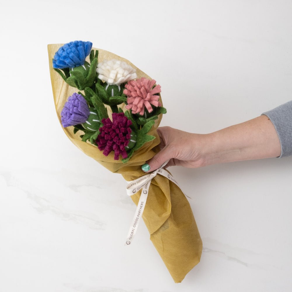 Felt Thistle Stem: White - Joy