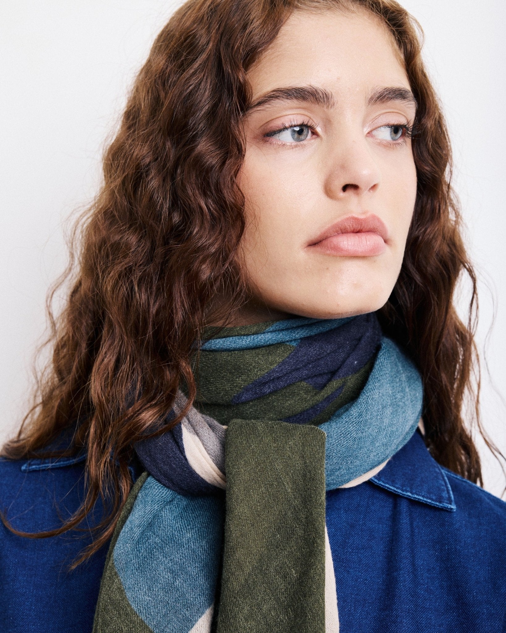 GEOMETRIC Navy/Green Square Scarf - Joy