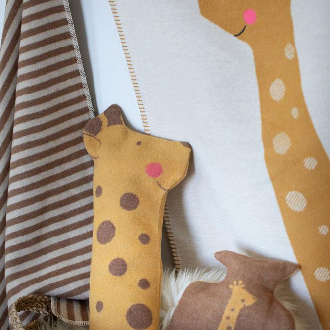 Giraffe Puppet/Blanket Set - Joy