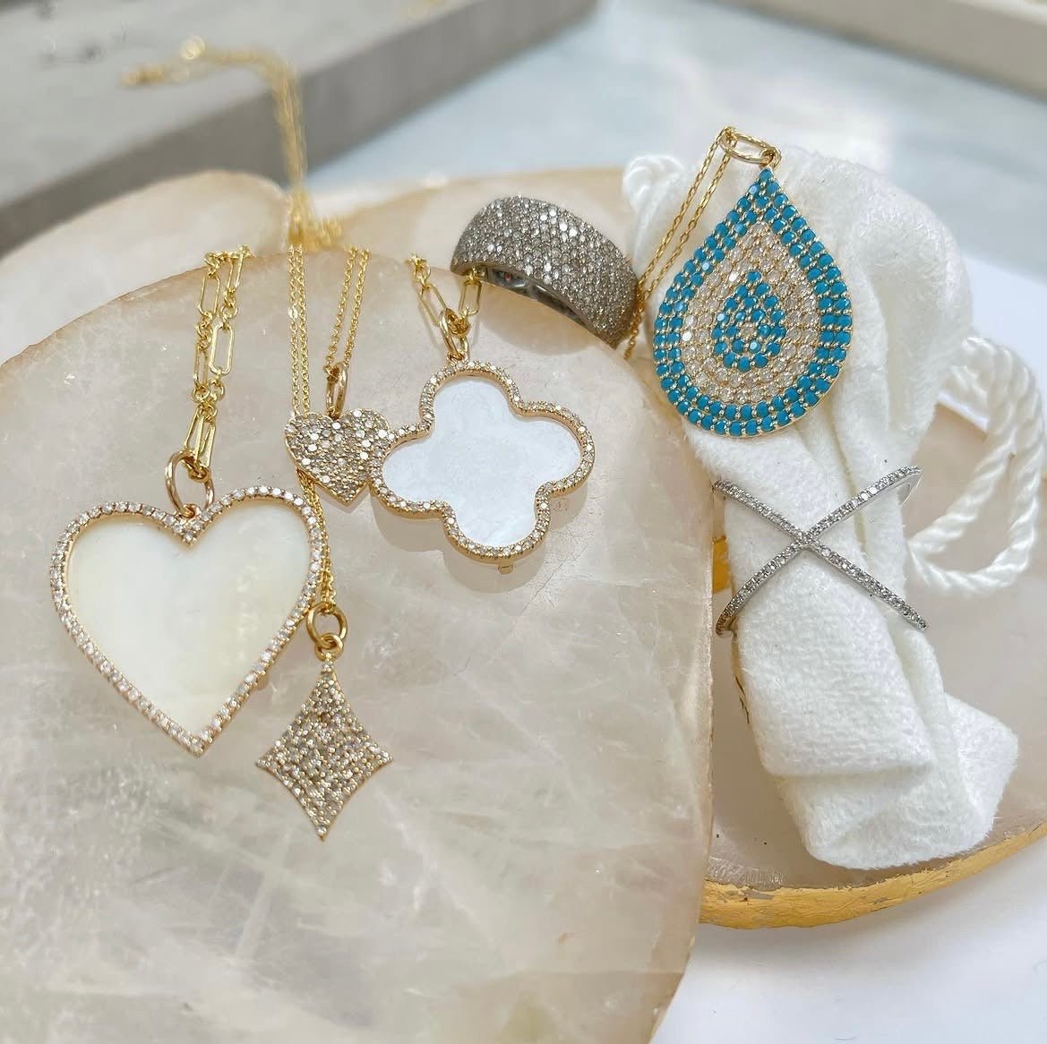 Heart Mother of Pearl Necklace - Joy Gift Shoppe