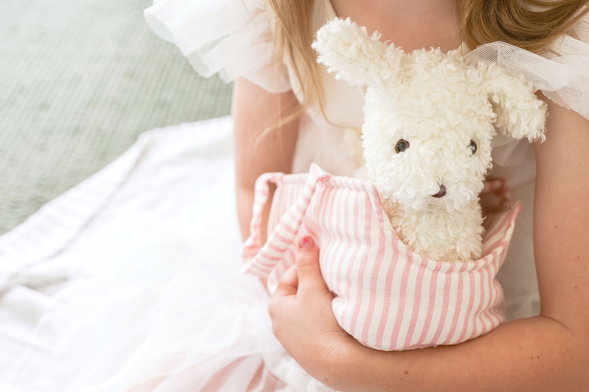 Marshmallow the Puppy & Carrier - Joy Gift Shoppe