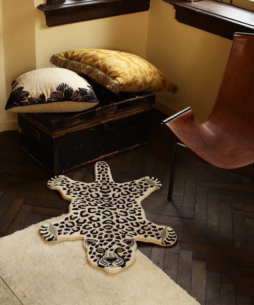 Snowy Leopard Rug - Joy