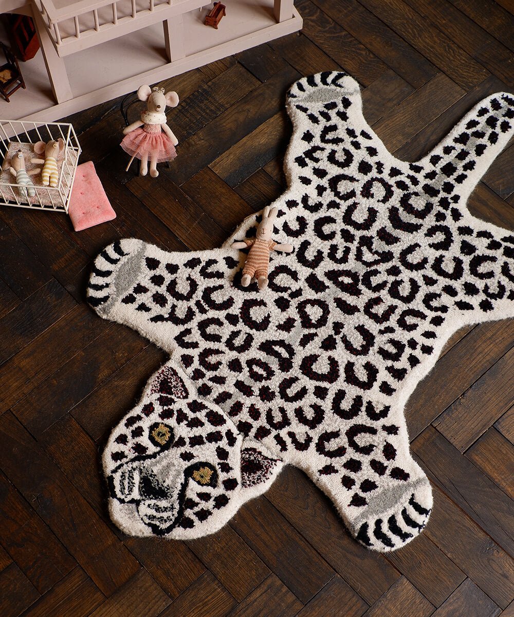 Snowy Leopard Rug - Joy