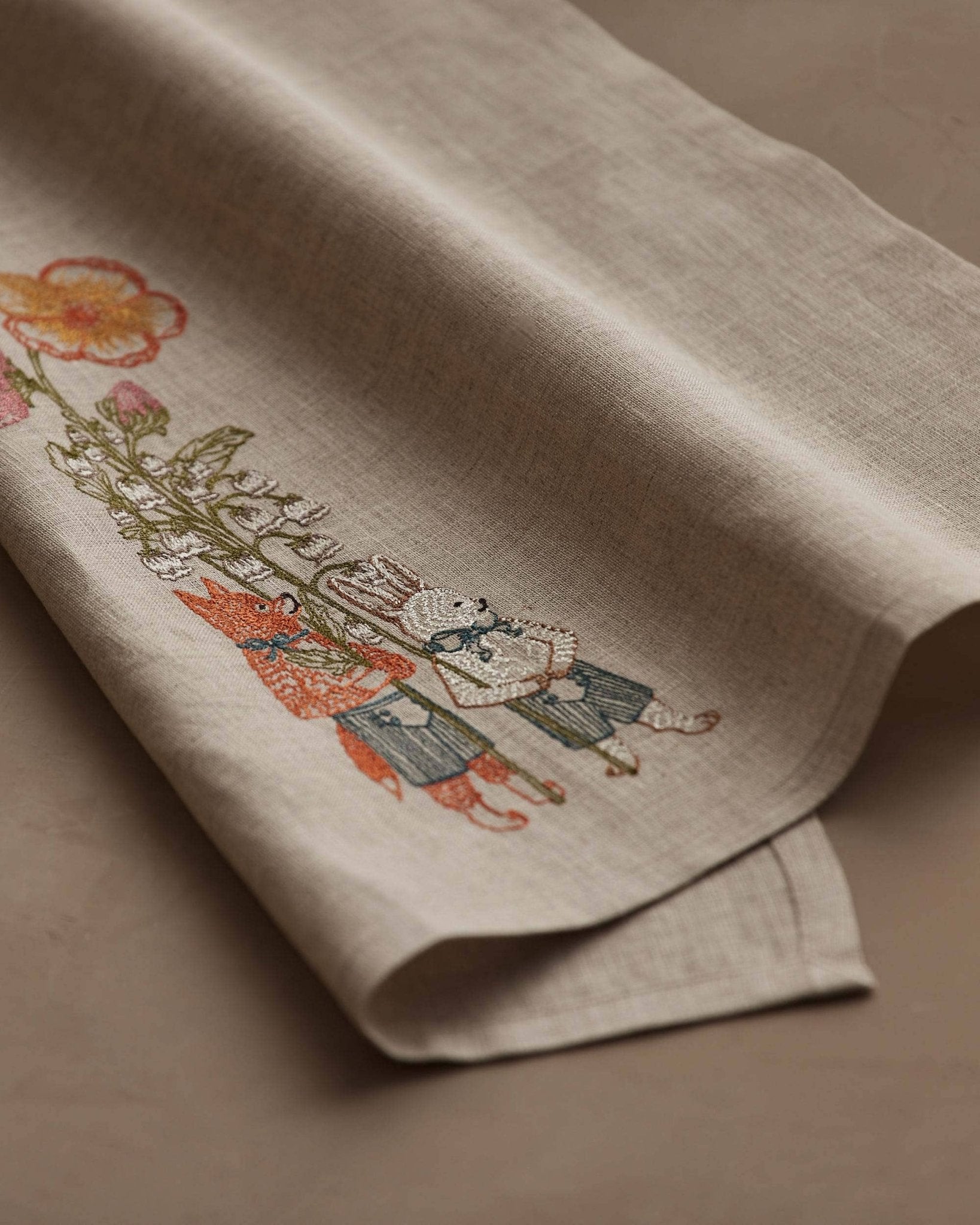 Spring Parade Lily Tea Towel - Joy