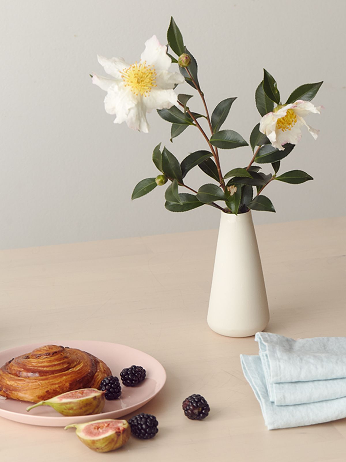 Tear Vase Milk - Joy