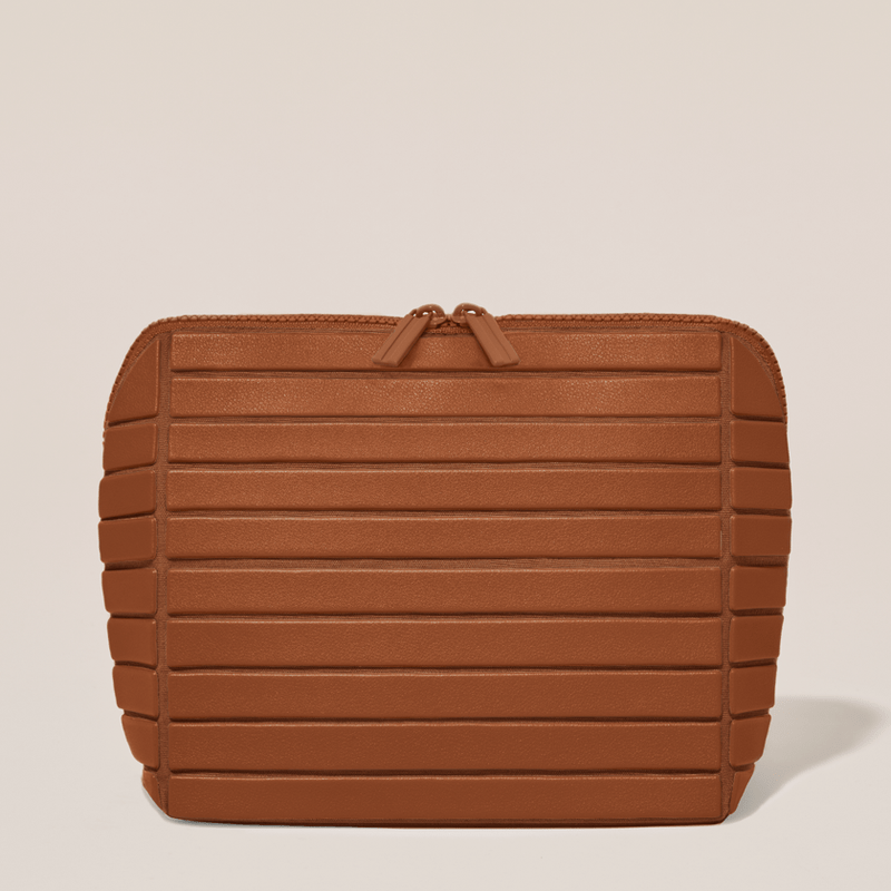 The Medium Vicuna Traveler - Joy