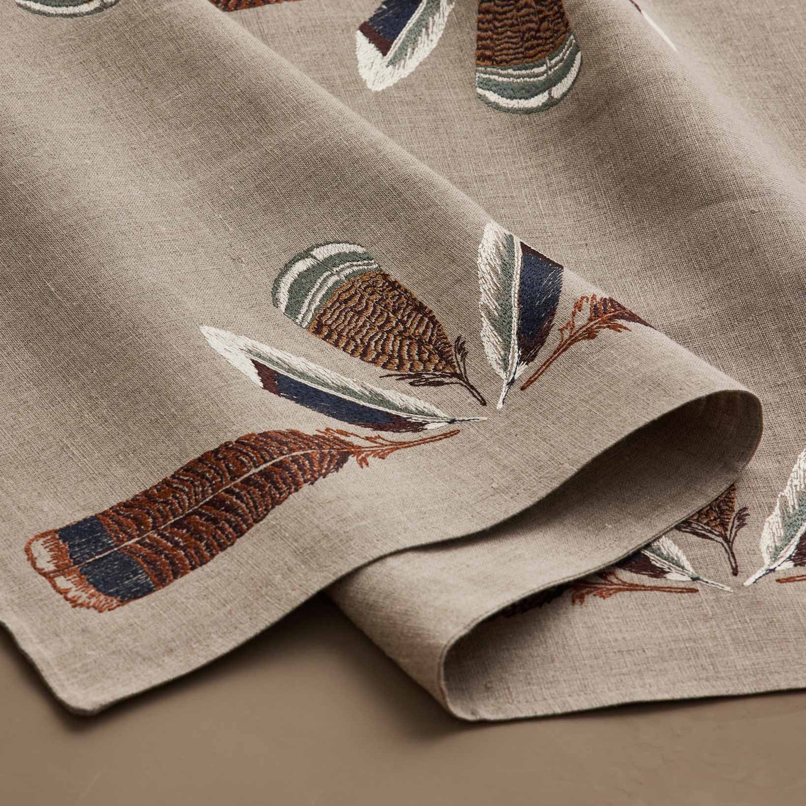 Turkey Feather Border Table Runner - Joy Gift Shoppe