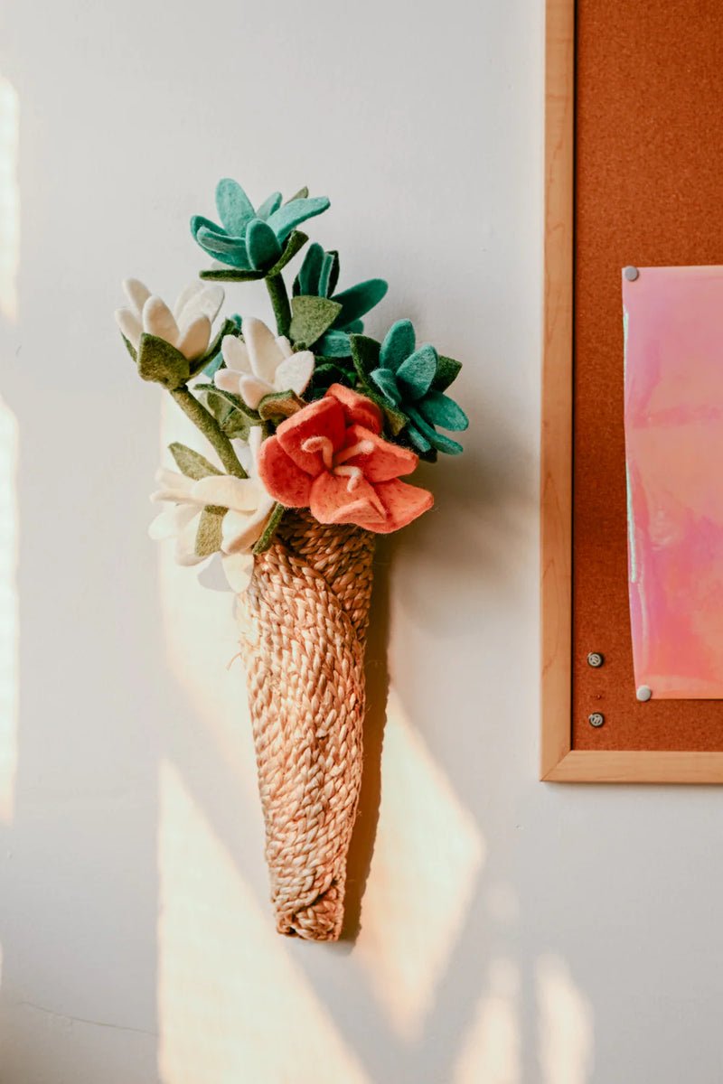 Wall Cone Vase Hanger - Joy Gift Shoppe