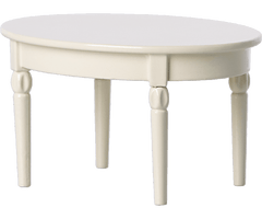 Dining table for a mouse - Joy