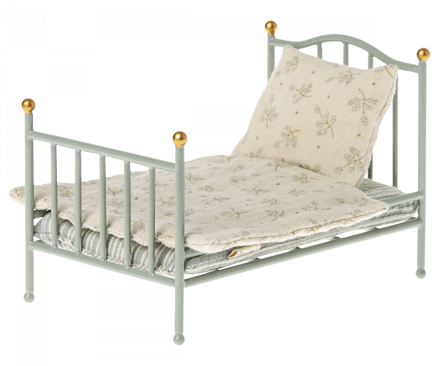 Vintage Bed for a Mouse - Joy